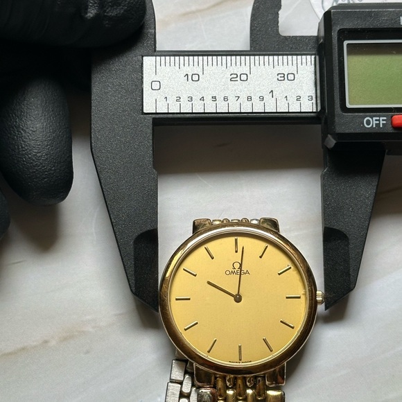 Omega De Ville Prestige 395.0875.2 Gold-Plated 33mm Luxury Dress Watch - Picture 16 of 16